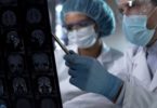 how much do neurosurgeons make