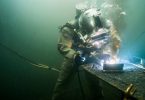 how much do underwater welders make